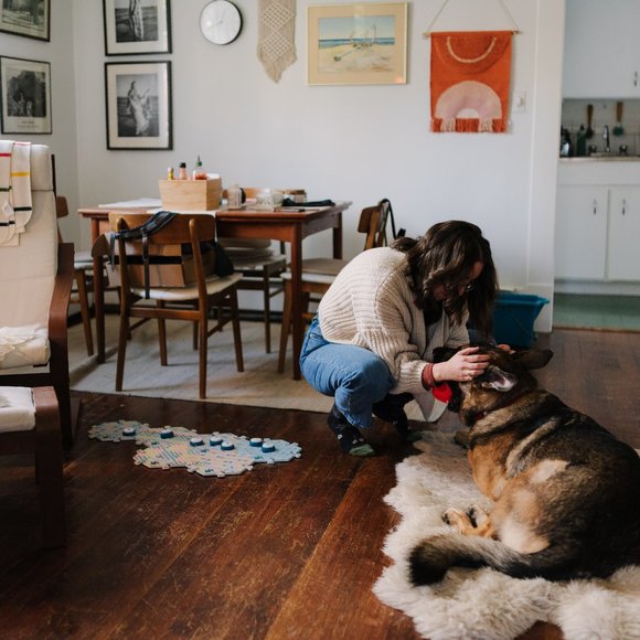 Meet your Posher, Casey - Picture 1 of 2